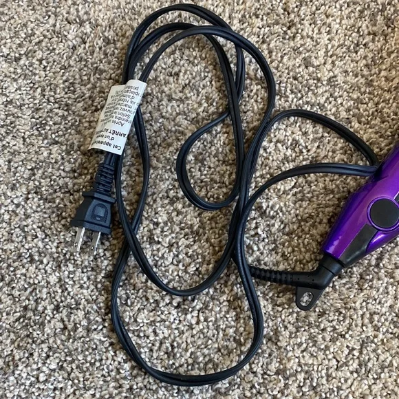 Bed Head A-Wave-We-Go Adjustable Ceramic Hair Waver - Picture 7 of 7